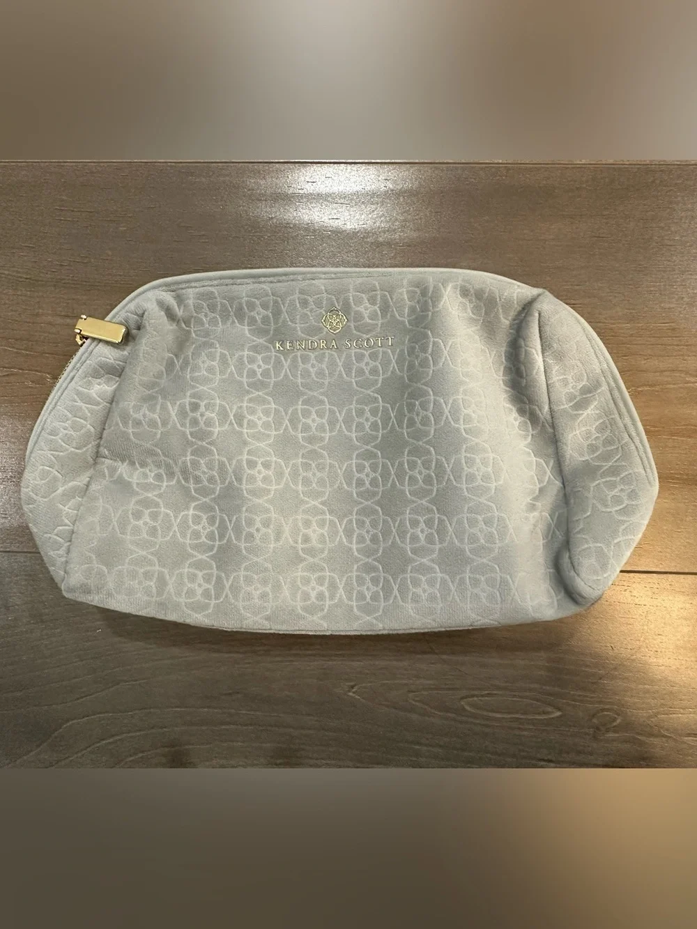 Kendra Scott Light Gray Logo Embossed Pouch with Gold Accent